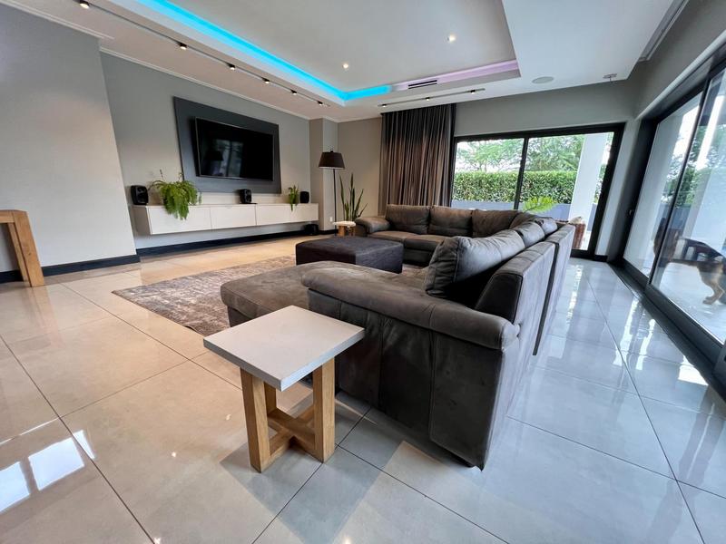 5 Bedroom Property for Sale in Midstream Ridge Gauteng