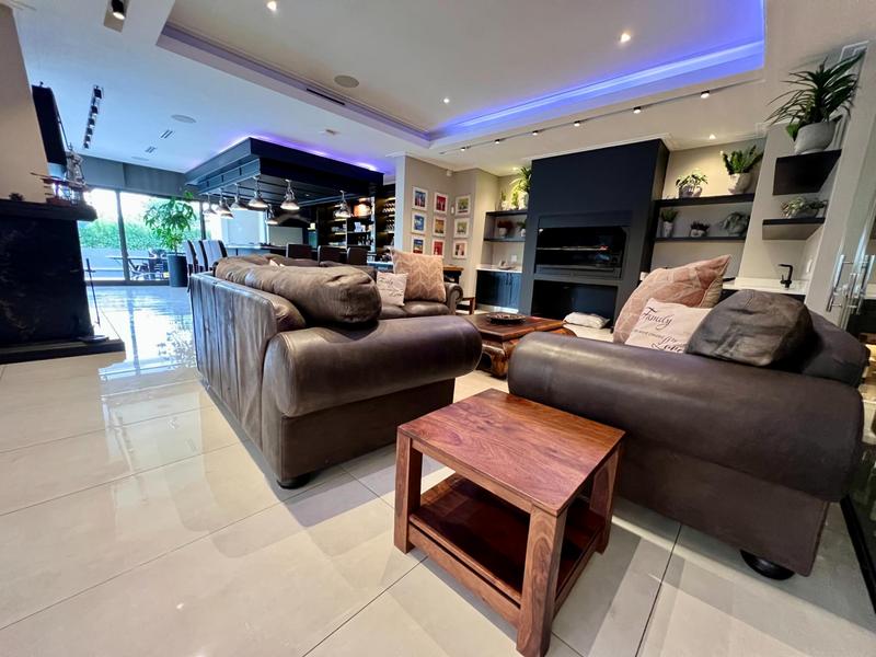 5 Bedroom Property for Sale in Midstream Ridge Gauteng