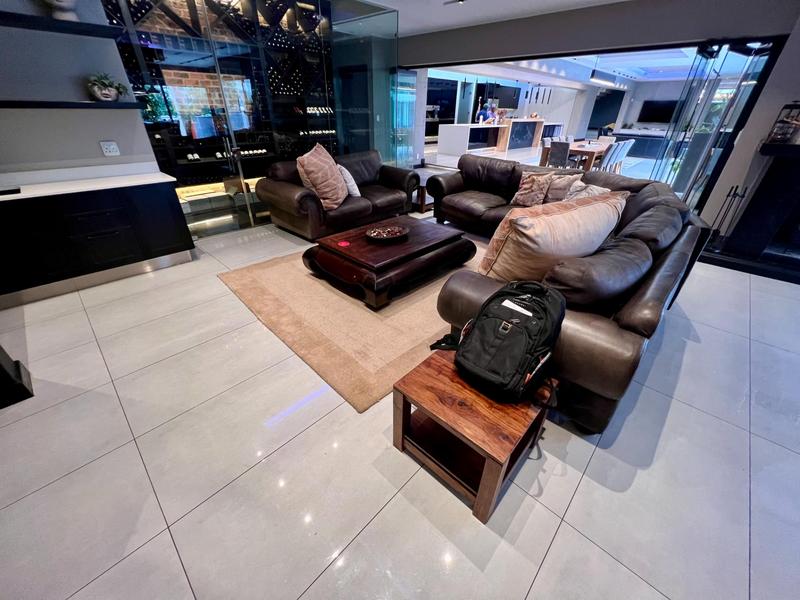 5 Bedroom Property for Sale in Midstream Ridge Gauteng