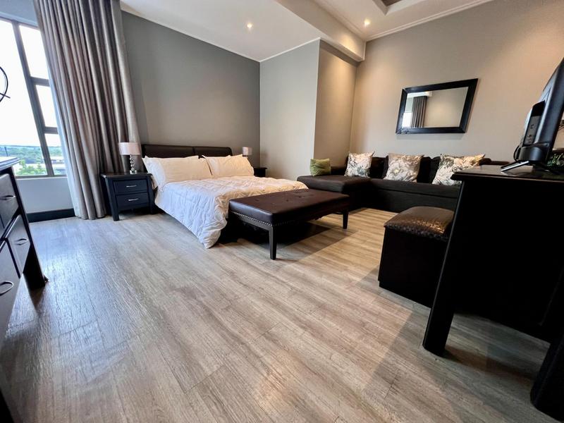 5 Bedroom Property for Sale in Midstream Ridge Gauteng