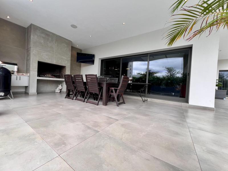 5 Bedroom Property for Sale in Midstream Ridge Gauteng