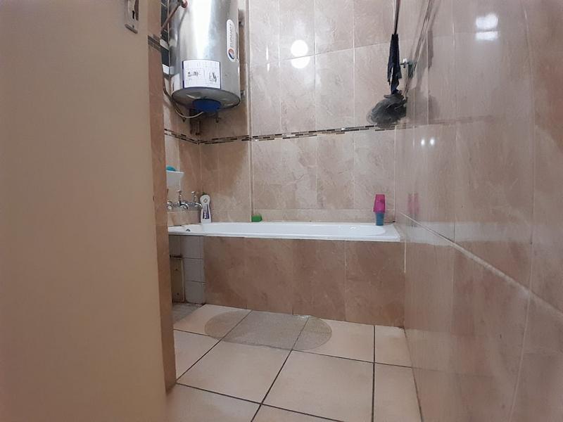 2 Bedroom Property for Sale in Florida Gauteng
