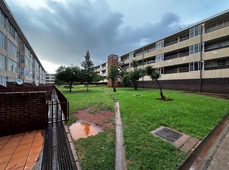 2 Bedroom Property for Sale in Florida Gauteng