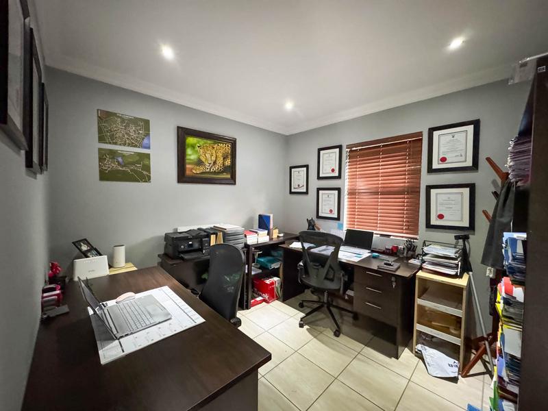 4 Bedroom Property for Sale in Midstream Hill Gauteng