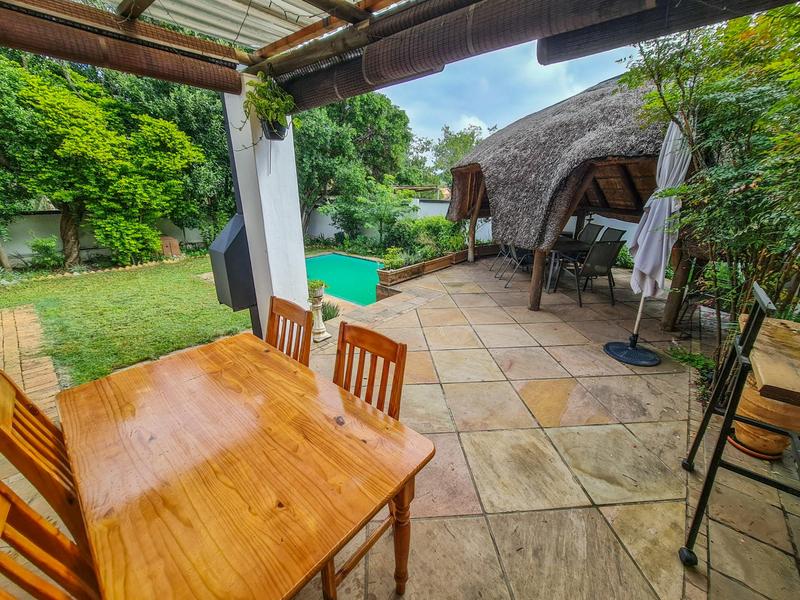 2 Bedroom Property for Sale in Sunninghill Gauteng