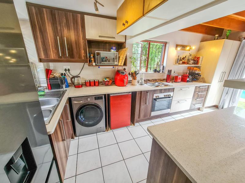 2 Bedroom Property for Sale in Sunninghill Gauteng