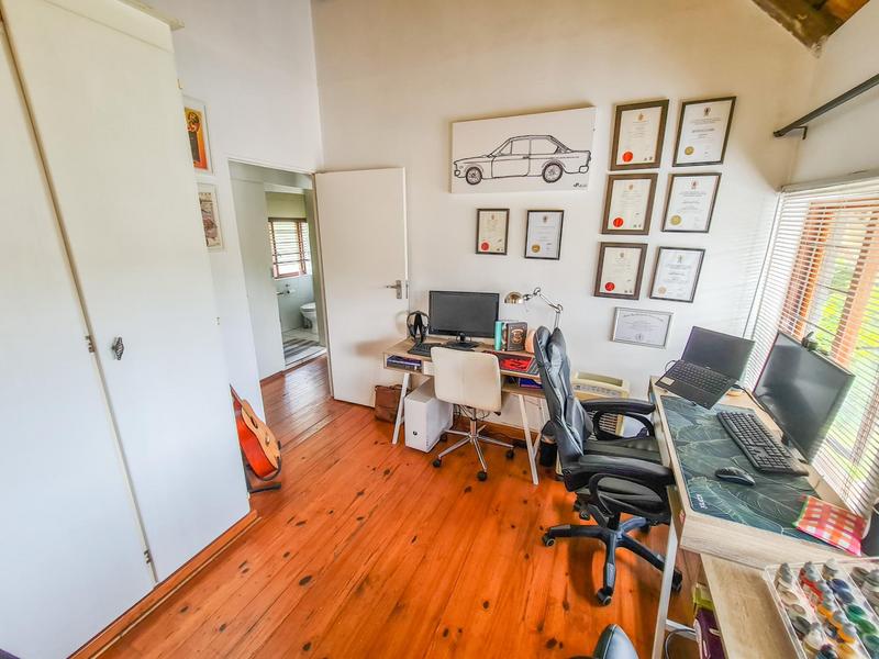 2 Bedroom Property for Sale in Sunninghill Gauteng