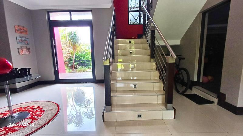6 Bedroom Property for Sale in Midstream Estate Gauteng