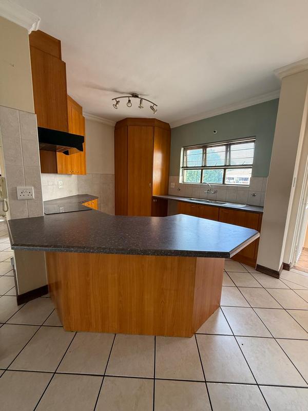 2 Bedroom Property for Sale in Bryanston Gauteng