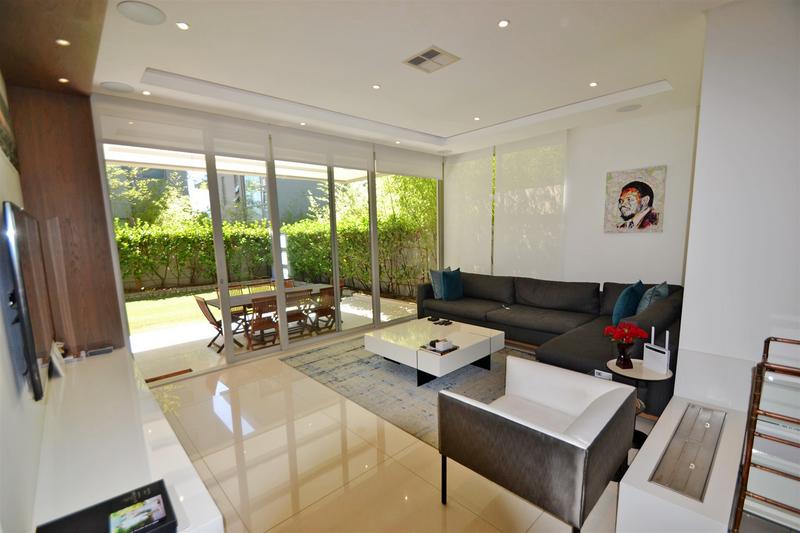 To Let 2 Bedroom Property for Rent in Morningside Gauteng