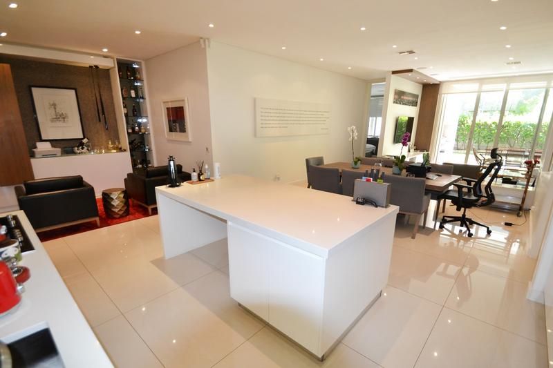 To Let 2 Bedroom Property for Rent in Morningside Gauteng