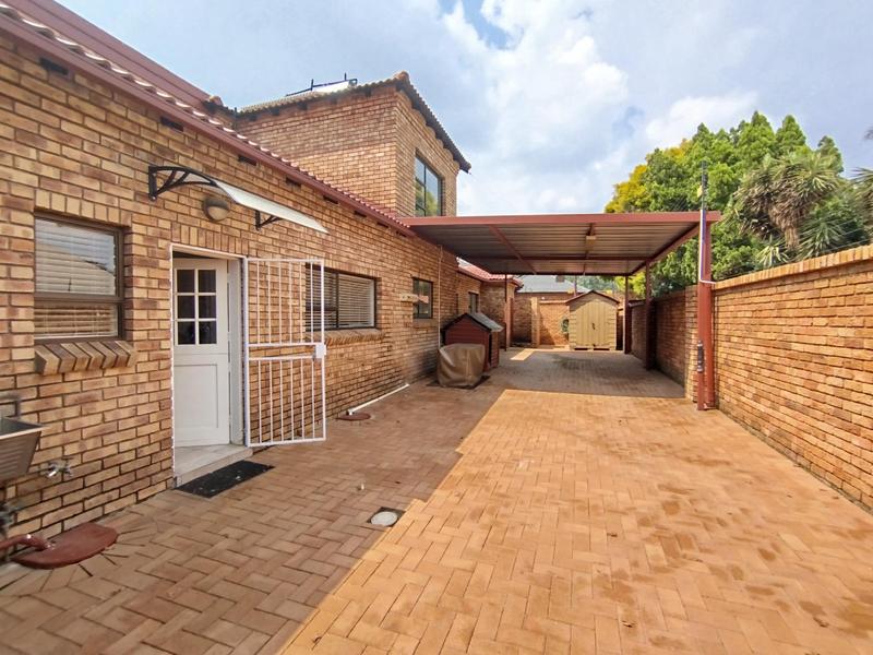 4 Bedroom Property for Sale in Dalpark Gauteng