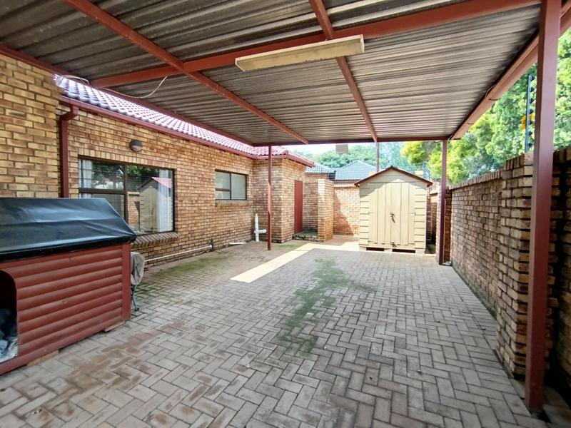 4 Bedroom Property for Sale in Dalpark Gauteng