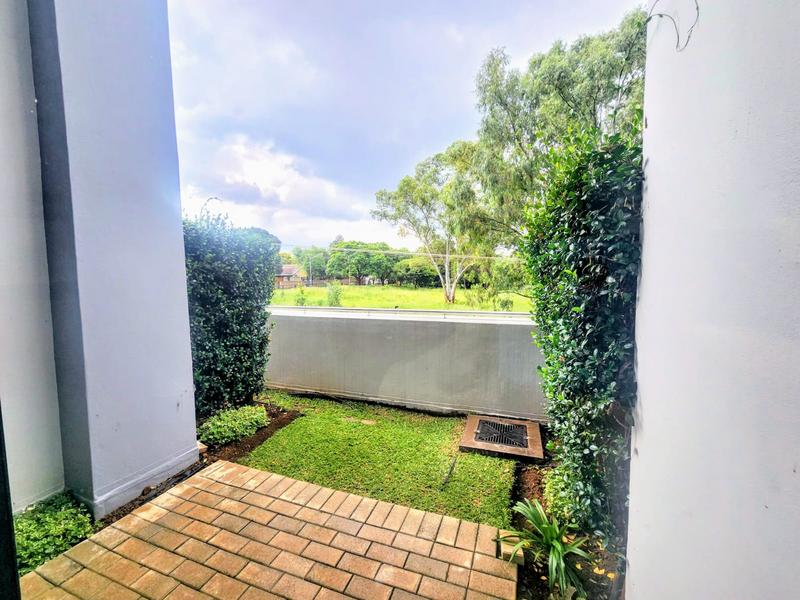1 Bedroom Property for Sale in Ashlea Gardens Gauteng