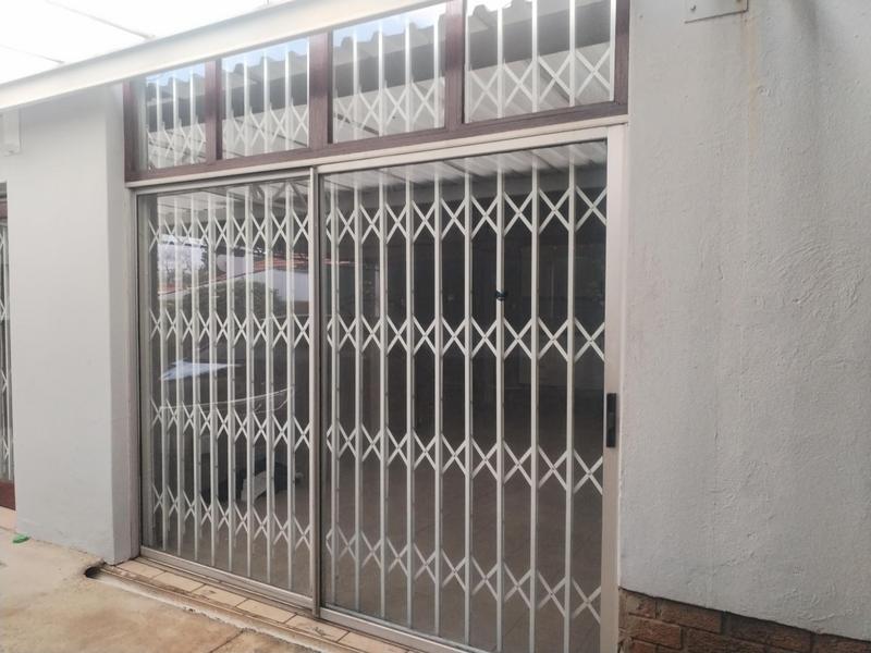 To Let 1 Bedroom Property for Rent in Horison Gauteng