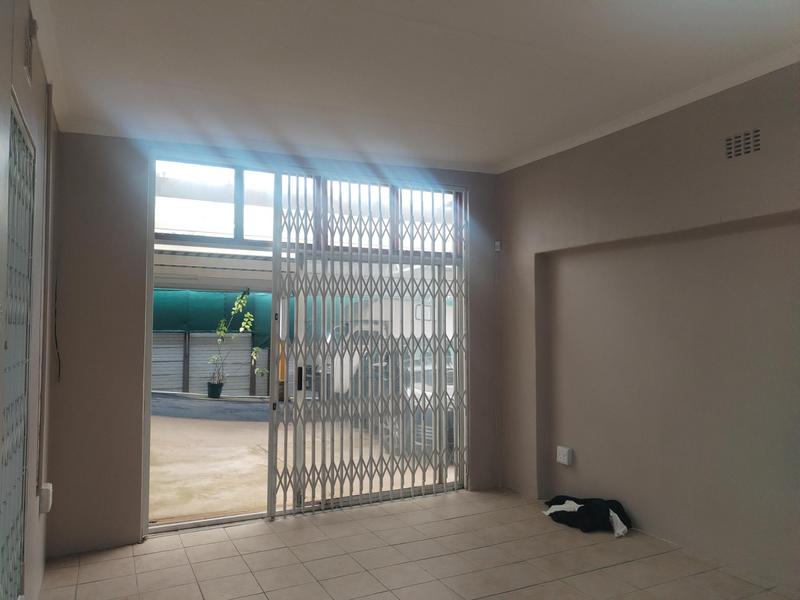 To Let 1 Bedroom Property for Rent in Horison Gauteng