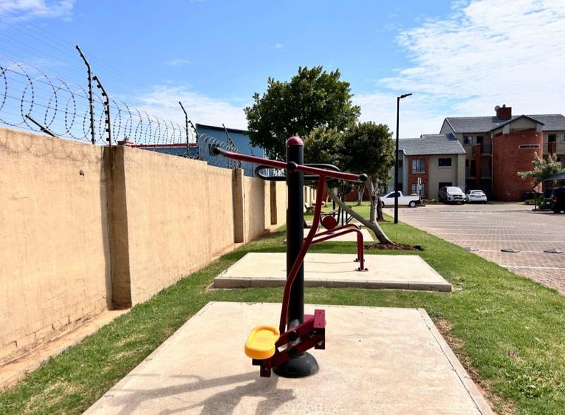 1 Bedroom Property for Sale in The Orchards Gauteng
