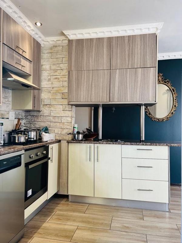 3 Bedroom Property for Sale in Fleurhof Gauteng