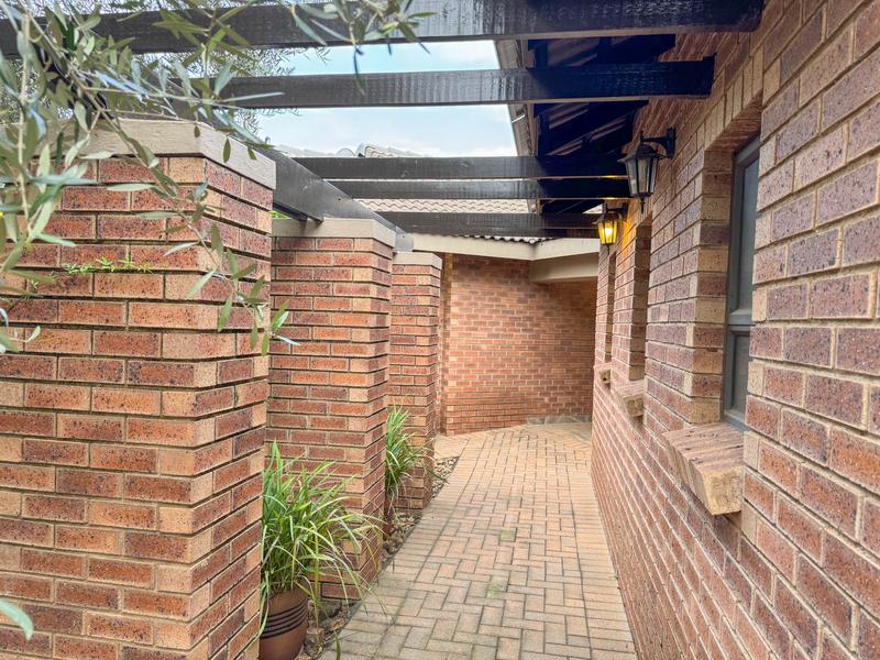 3 Bedroom Property for Sale in Retire at Midstream Gauteng