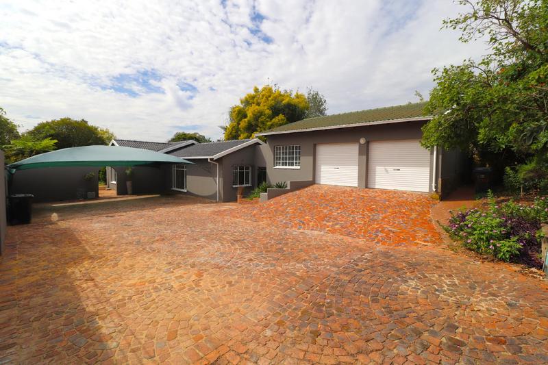 4 Bedroom Property for Sale in Johannesburg North Gauteng