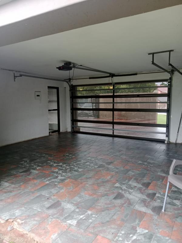 4 Bedroom Property for Sale in Brackenhurst Gauteng