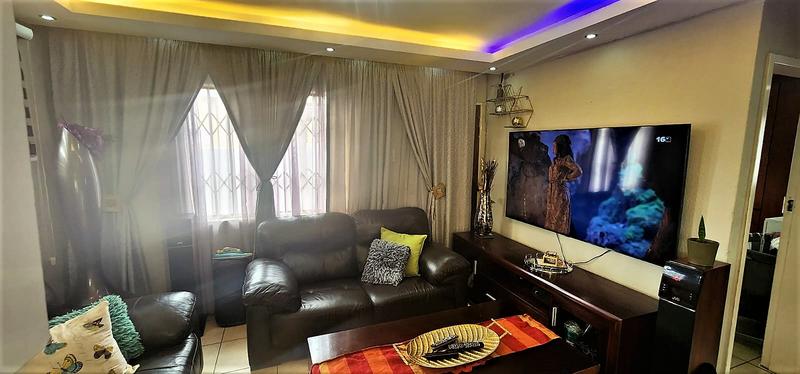 2 Bedroom Property for Sale in Windmill Park Gauteng