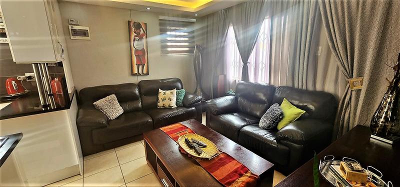 2 Bedroom Property for Sale in Windmill Park Gauteng