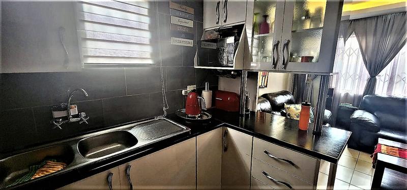 2 Bedroom Property for Sale in Windmill Park Gauteng