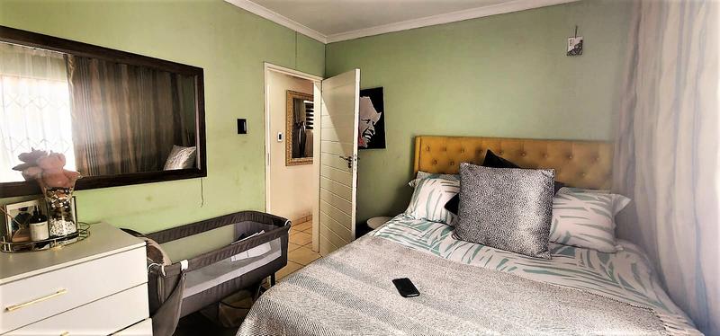 2 Bedroom Property for Sale in Windmill Park Gauteng