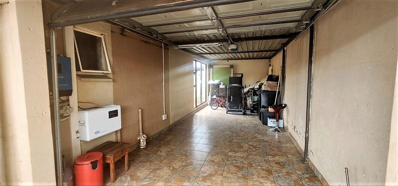 2 Bedroom Property for Sale in Windmill Park Gauteng