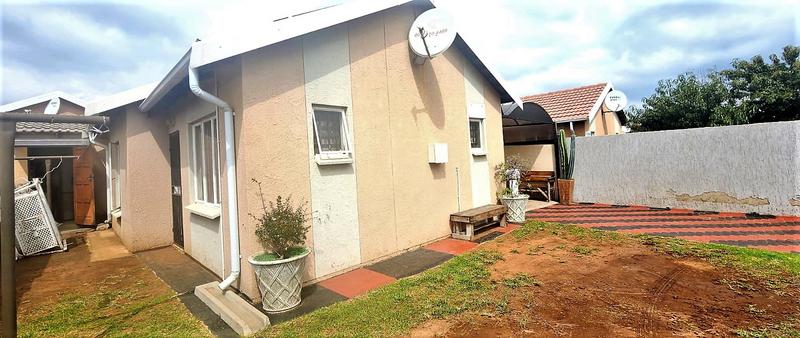 2 Bedroom Property for Sale in Windmill Park Gauteng