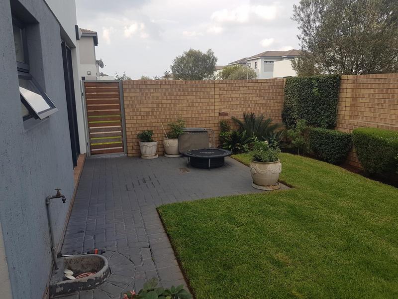 3 Bedroom Property for Sale in Thatchfield Gauteng