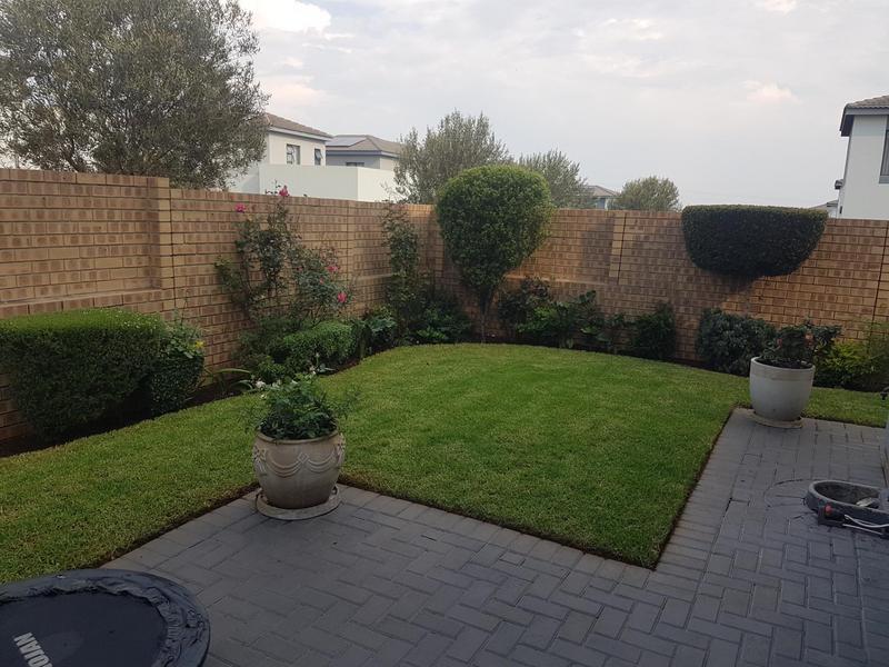3 Bedroom Property for Sale in Thatchfield Gauteng