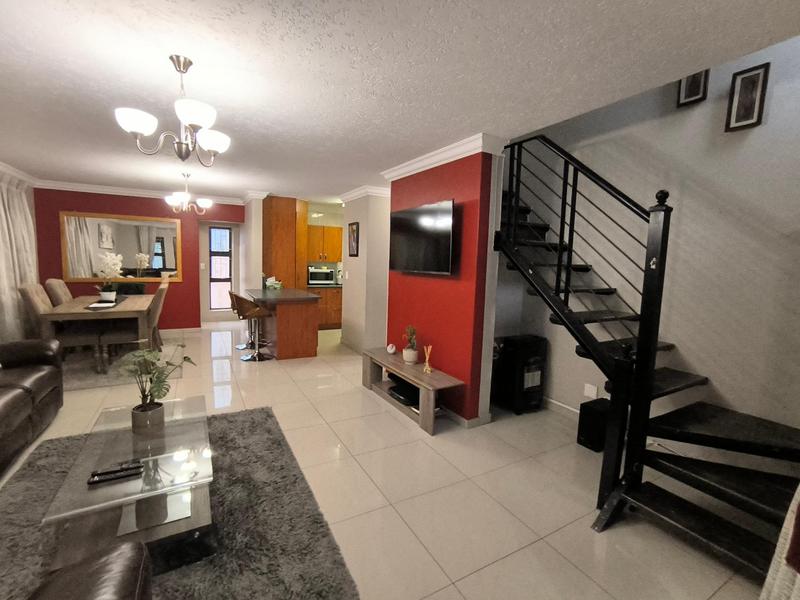 3 Bedroom Property for Sale in Ruimsig Gauteng