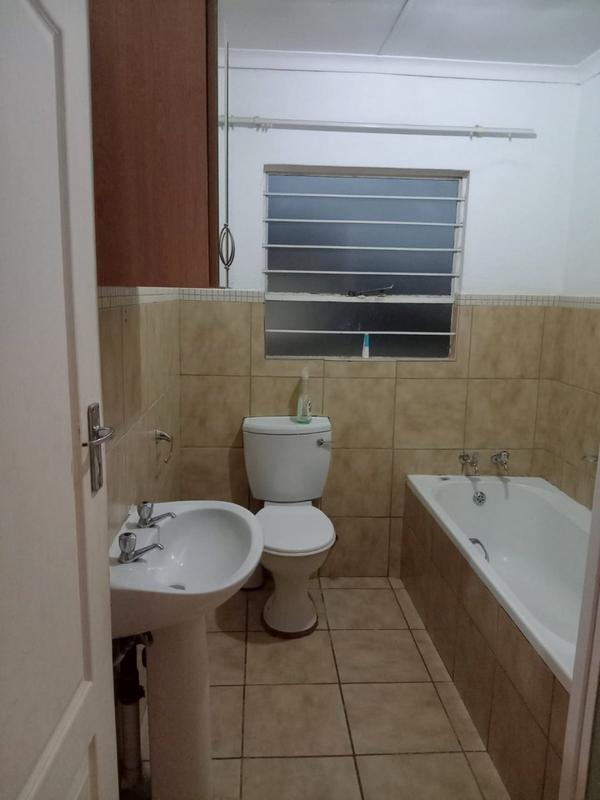 To Let 3 Bedroom Property for Rent in Alveda Park Gauteng