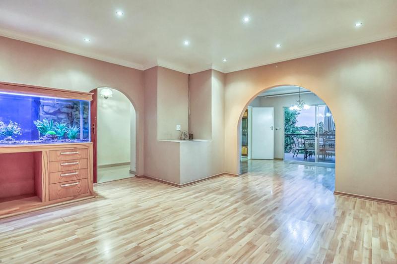 4 Bedroom Property for Sale in Glenvista Gauteng