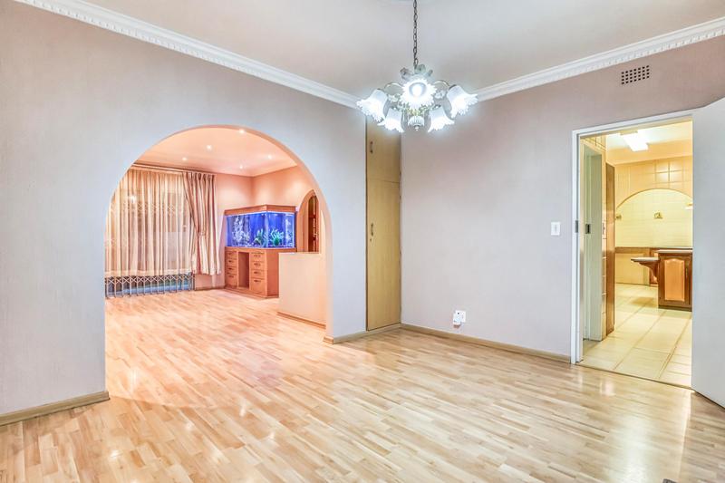 4 Bedroom Property for Sale in Glenvista Gauteng