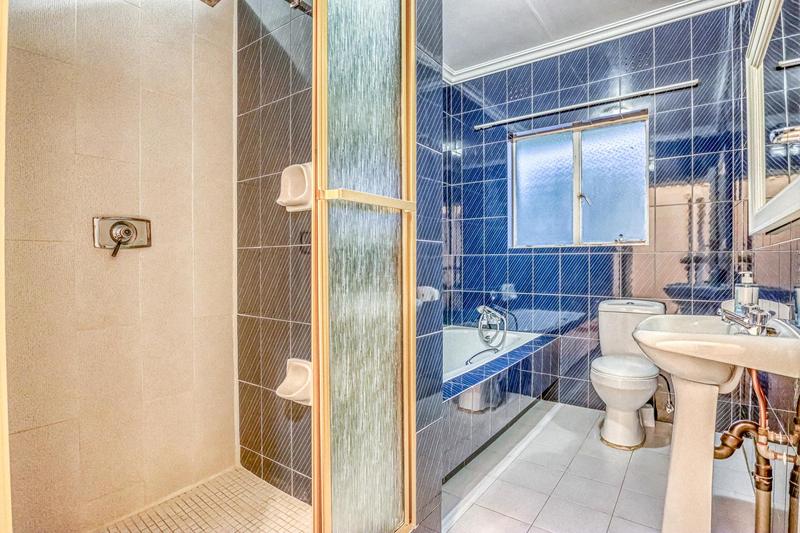 4 Bedroom Property for Sale in Glenvista Gauteng