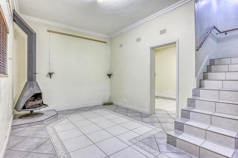 4 Bedroom Property for Sale in Glenvista Gauteng