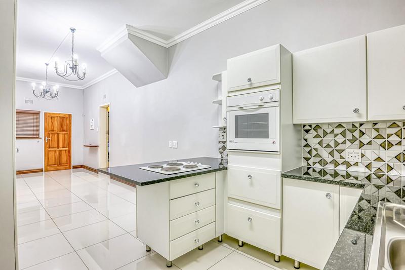 4 Bedroom Property for Sale in Glenvista Gauteng