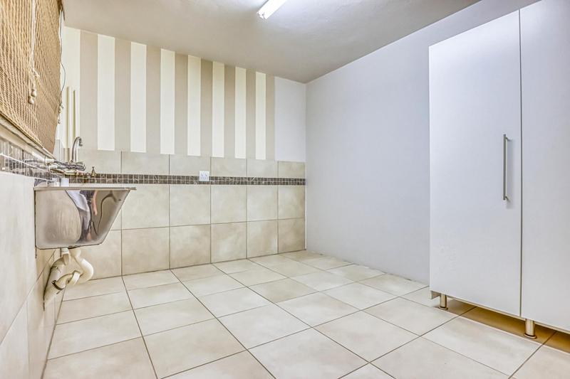 4 Bedroom Property for Sale in Glenvista Gauteng