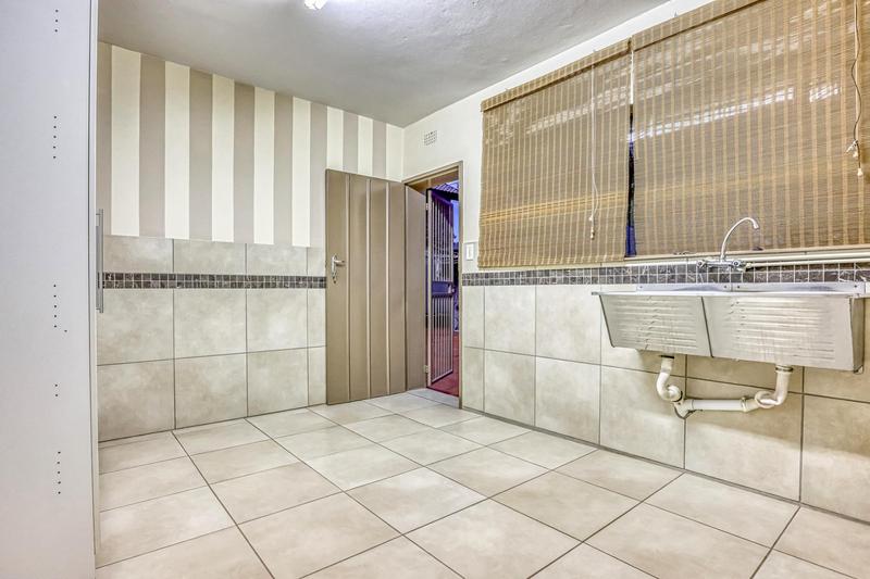 4 Bedroom Property for Sale in Glenvista Gauteng