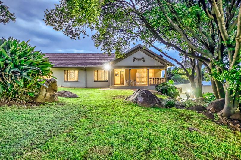 4 Bedroom Property for Sale in Glenvista Gauteng