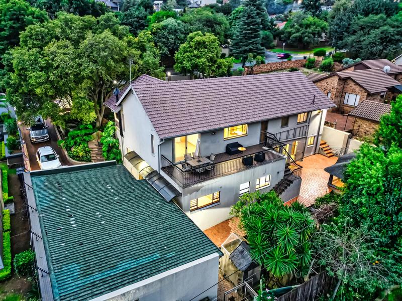4 Bedroom Property for Sale in Glenvista Gauteng