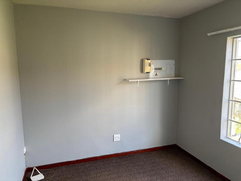 To Let 2 Bedroom Property for Rent in Sugar Bush Estate Gauteng