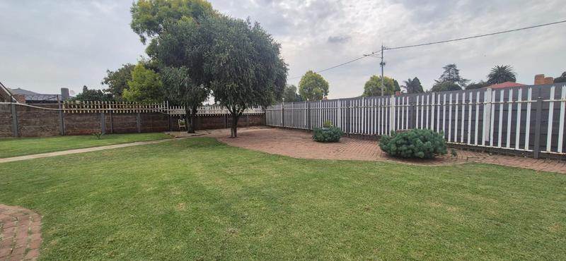 3 Bedroom Property for Sale in Casseldale Gauteng