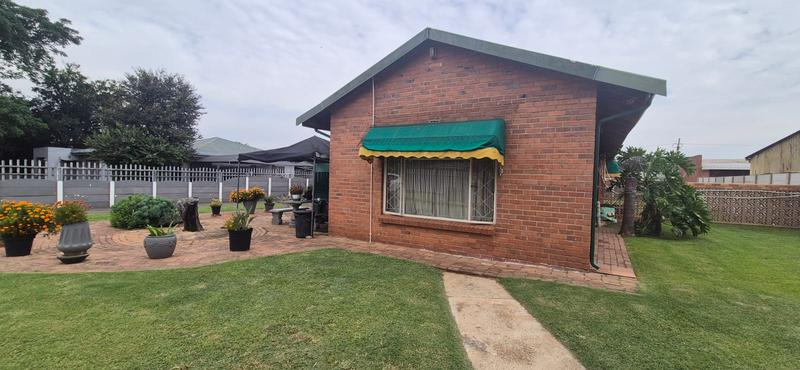 3 Bedroom Property for Sale in Casseldale Gauteng
