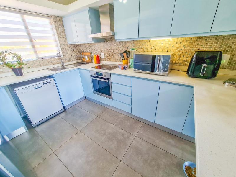 3 Bedroom Property for Sale in Sunninghill Gauteng
