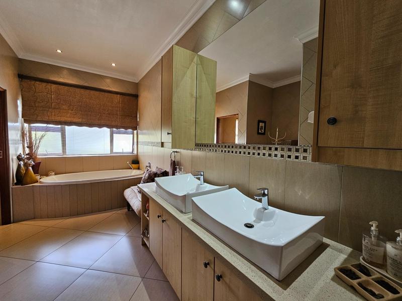 4 Bedroom Property for Sale in Midlands Estate Gauteng