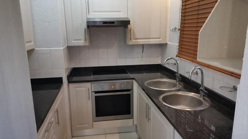 2 Bedroom Property for Sale in Glenhazel Gauteng